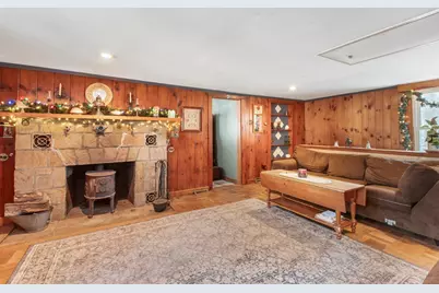 22 Mill Pond Rd, Pembroke, MA 02359 - Photo 11