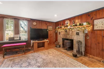 22 Mill Pond Rd, Pembroke, MA 02359 - Photo 15