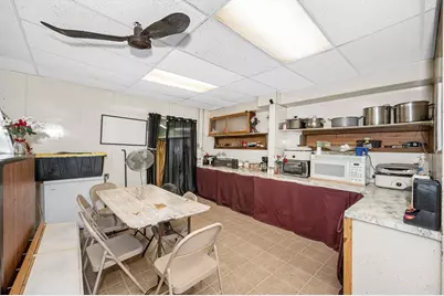 233 Daniels St, Fitchburg, MA 01420 - Photo 7