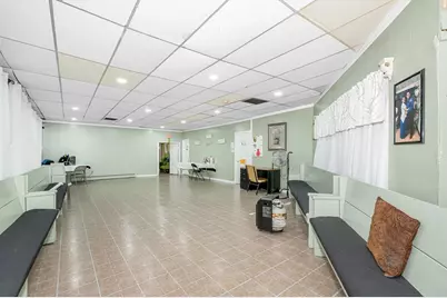 233 Daniels St, Fitchburg, MA 01420 - Photo 5