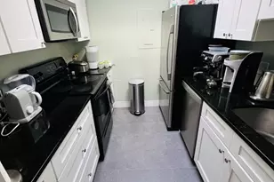 218 Thorndike St, Cambridge, MA 02141 - Photo 5