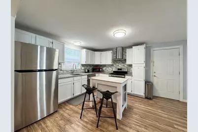 1515 Gorham St, Lowell, MA 01852 - Photo 7