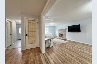 1515 Gorham St, Lowell, MA 01852 - Photo 11