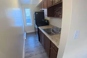 12 Webster Ct, Lawrence, MA 01841 - Photo 3