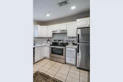 548 Centre Street #5, Newton, MA 02458 - Photo 3