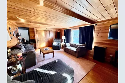 111 Quaboag St, Warren, MA 01083 - Photo 15