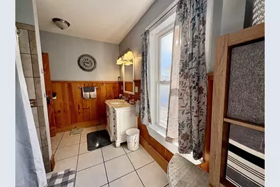 111 Quaboag St, Warren, MA 01083 - Photo 19