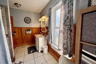 111 Quaboag St, Warren, MA 01083 - Photo 19