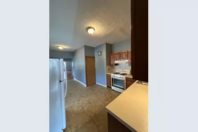 39 Franklin Street #R, Woburn, MA 01801 - Photo 5