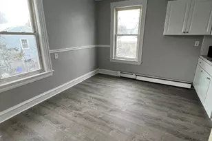 14 Bellevue St, Lowell, MA 01851 - Photo 5