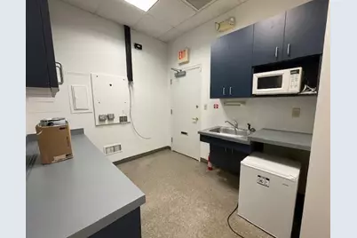 10 Hawthorne Place #106, Boston, MA 02114 - Photo 17