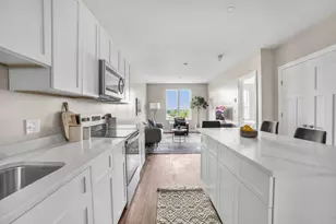 127 Centre St, Brockton, MA 02302 - Photo 3