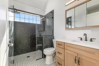 639 E.Broadway #A, Haverhill, MA 01830 - Photo 15