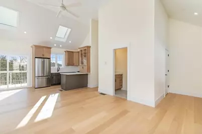 639 E.Broadway #A, Haverhill, MA 01830 - Photo 7