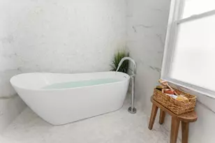 86 Cypress St, Watertown, MA 02472 - Photo 3