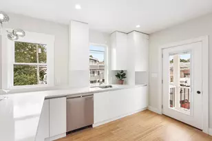 86 Cypress St, Watertown, MA 02472 - Photo 17