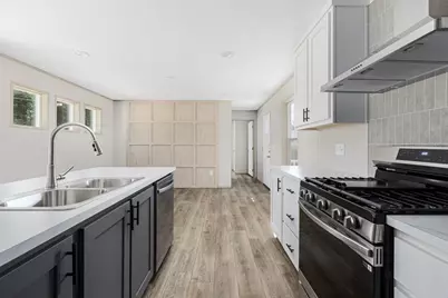 460 Collins Street #44, Attleboro, MA 02703 - Photo 11