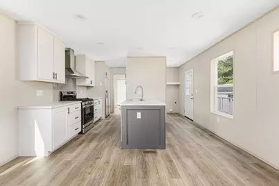 460 Collins Street #44, Attleboro, MA 02703 - Photo 5