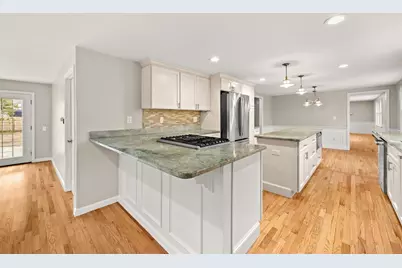 90 Guildford Rd, Barnstable, MA 02632 - Photo 9