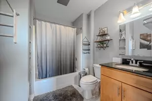 52 Lawrence Dr, Lowell, MA 01854 - Photo 5