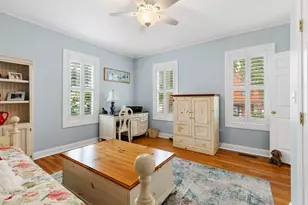 46 Yale Ave, Wakefield, MA 01880 - Photo 13