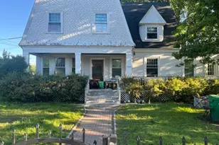 583 Watertown St, Newton, MA 02460 - Photo 1