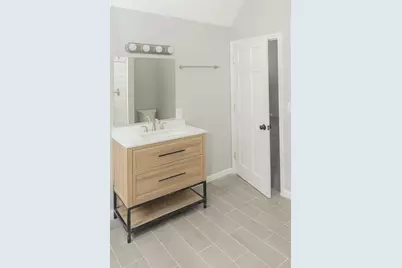 1 Elm Grove Ave, Tyngsborough, MA 01879 - Photo 37