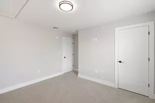 7 Elise Ave, Londonderry, NH 03053 - Photo 23