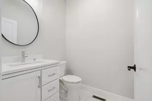 7 Elise Ave, Londonderry, NH 03053 - Photo 15