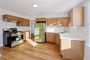 559 Hyde Park Ave, Boston, MA 02131 - Photo 3