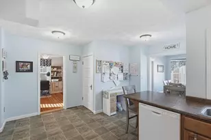 36 King St, Groveland, MA 01834 - Photo 5