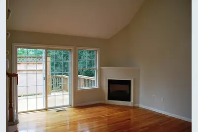 39 Country Hill Rd #39, Holden, MA 01520 - Photo 9