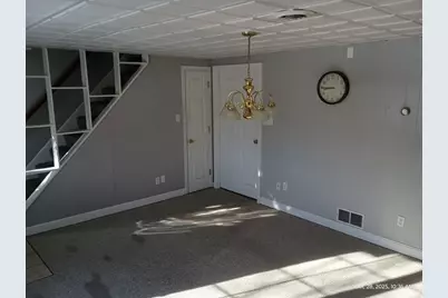 13 Blanchard Ave, Uxbridge, MA 01569 - Photo 7