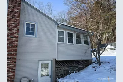 13 Blanchard Ave, Uxbridge, MA 01569 - Photo 3