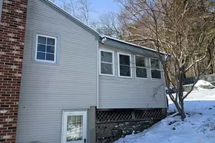 13 Blanchard Ave, Uxbridge, MA 01569 - Photo 3