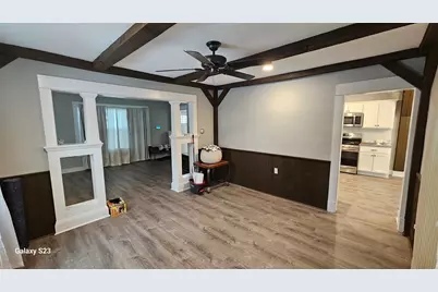 20 Ottawa St, Agawam, MA 01001 - Photo 9