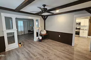 20 Ottawa St, Agawam, MA 01001 - Photo 5