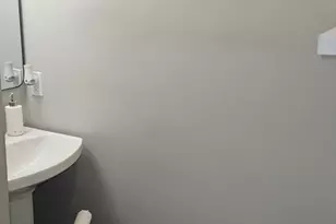 20 Ottawa St, Agawam, MA 01001 - Photo 13