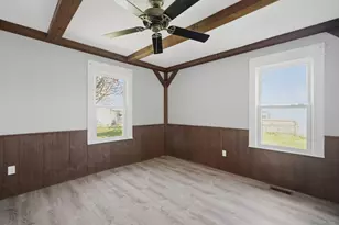 20 Ottawa St, Agawam, MA 01001 - Photo 19