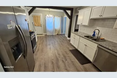 20 Ottawa St, Agawam, MA 01001 - Photo 5