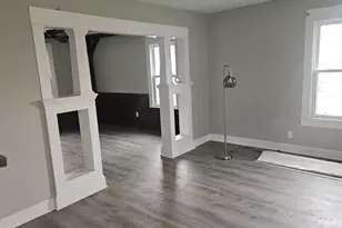 20 Ottawa St, Agawam, MA 01001 - Photo 7