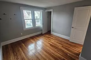 20 Ottawa St, Agawam, MA 01001 - Photo 11