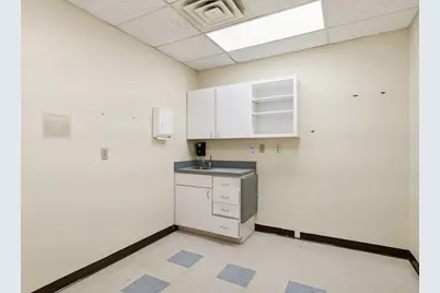 534 Sumner Ave, Springfield, MA 01108 - Photo 23