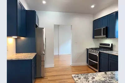 29 Catherine St #1, Boston, MA 02131 - Photo 5