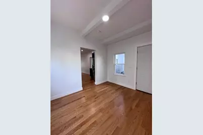 29 Catherine St #1, Boston, MA 02131 - Photo 13