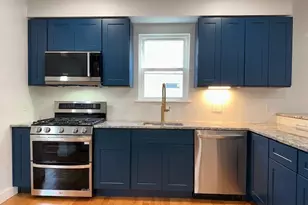 29 Catherine St, Boston, MA 02131 - Photo 1