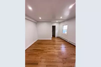 29 Catherine St #1, Boston, MA 02131 - Photo 17