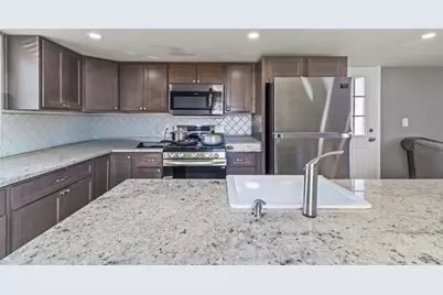 48 Wall St, Bridgewater, MA 02324 - Photo 5