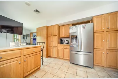 1441 Stafford Rd, Fall River, MA 02721 - Photo 15