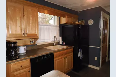 160 1/2 East St, Methuen, MA 01844 - Photo 7